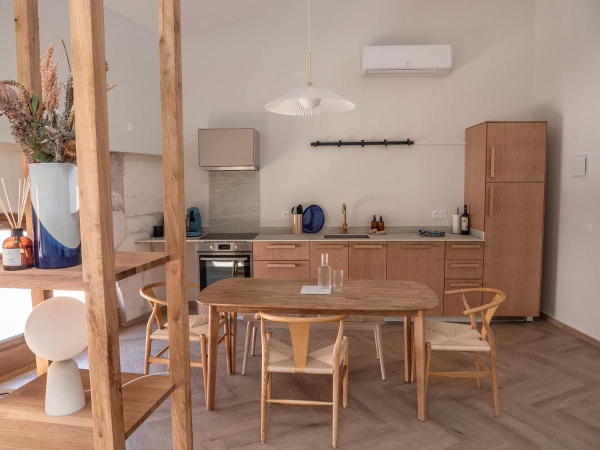 דירות קסטרה Le Nid Bleu Duplex En Plein Centre מראה חיצוני תמונה
