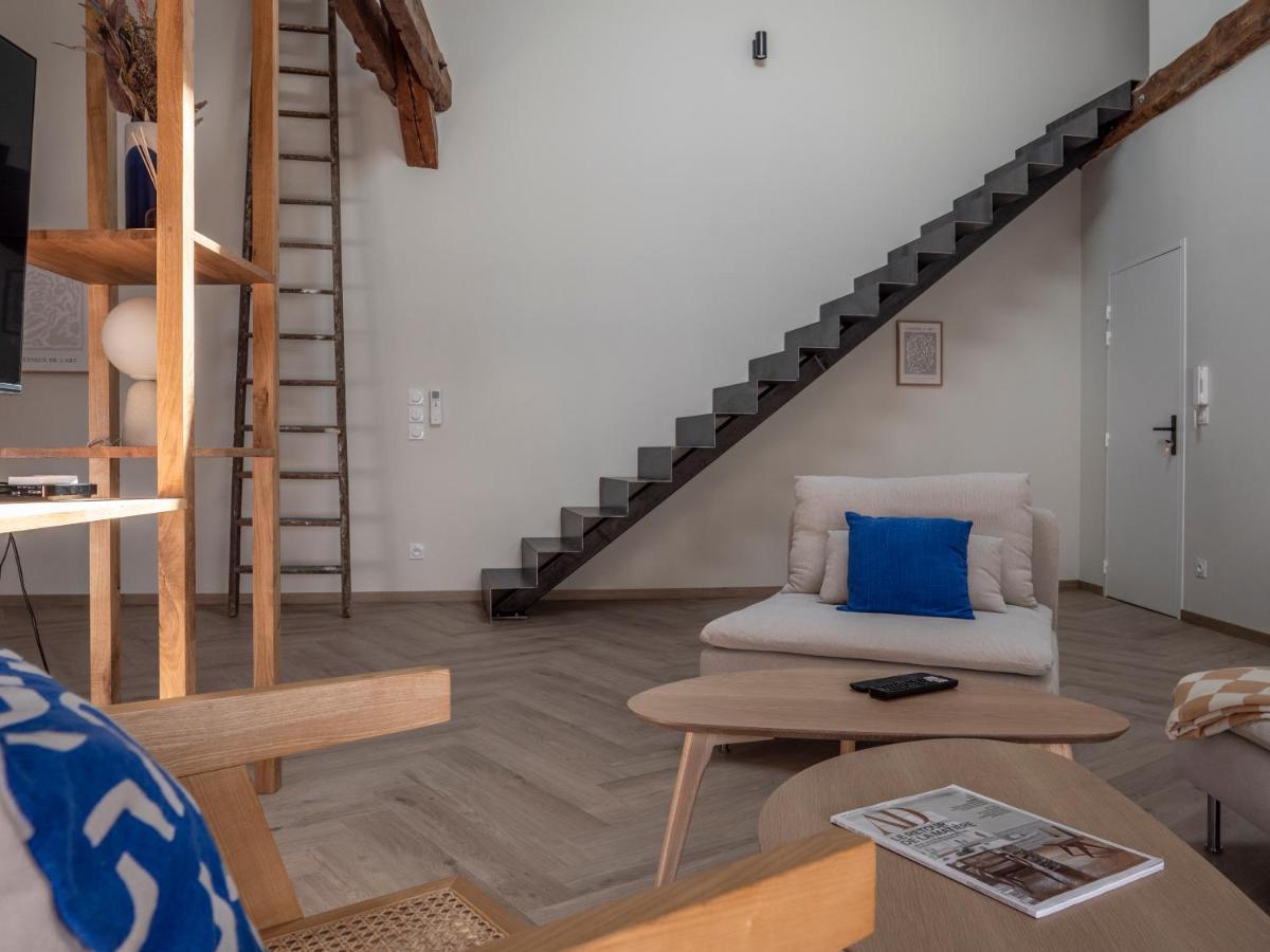 דירות קסטרה Le Nid Bleu Duplex En Plein Centre מראה חיצוני תמונה
